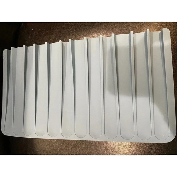 Kraus Kitchen SelfDraining Silicone Drying Mat Cyan Blue New14-3/4 x 8-1/8 x 1/2 - Picture 13 of 13